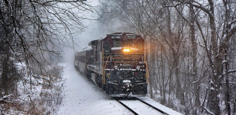 Watch The Pennsylvania Countryside Whirl By On This Unforgettable Christmas Train