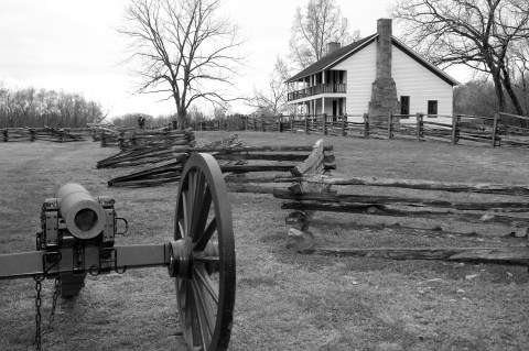 The Haunted Road Trip That Visits The Most Bone-Chilling Places In All Of Arkansas