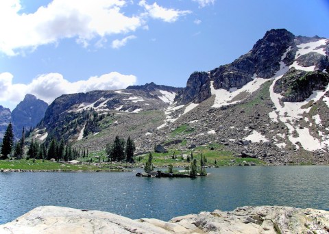 Most People Will Never See This Wondrous Lake Hiding In Wyoming