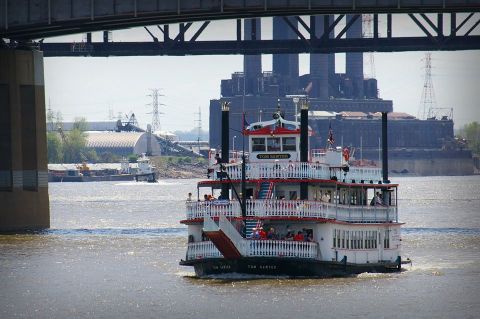 There’s An Oktoberfest Cruise Happening In Missouri This Fall And You’ll Want To Be On It