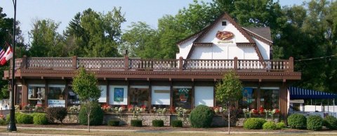 The Gigantic Candy Store Near Buffalo You’ll Want To Visit Over And Over Again