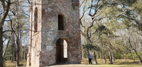 The South Carolina Ghost Town That's Perfect For An Autumn Day Trip