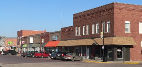 One Of Nebraska’s Most Incredible Wildlife Spectacles Takes Place In This Unassuming Small Town