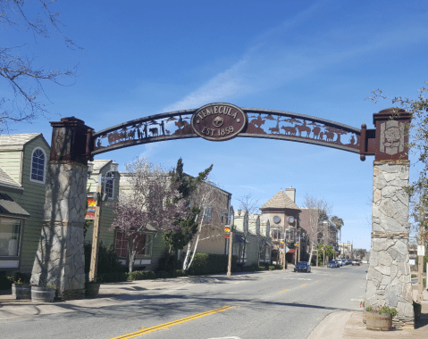 The World's First Chocolate Shoppe And Petting Zoo Is Right Here In Southern California And It's Positively Charming