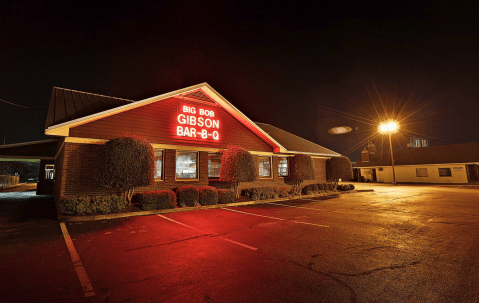 You'll Want To Visit The Alabama Restaurant That Serves Some Of The Best Chicken Wings In America