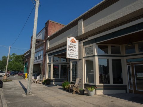 The Amish Buffet At Miller's Bread Basket In South Carolina Is Delicious Must