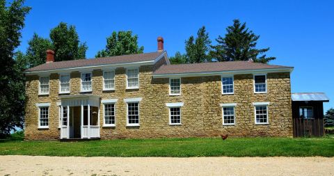 This 183-Year-Old Bed And Breakfast In Wisconsin Will Be Your New Favorite Getaway