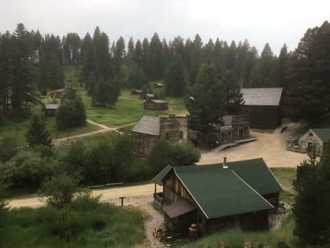 This Spooky Hike In Montana Takes You Straight To A Ghost Town