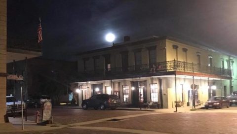 This Candlelight Ghost Tour In A Small Texas Town Is Hauntingly Charming