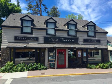 People Drive From All Over For The Dinner Donuts At This Historic Oregon Restaurant