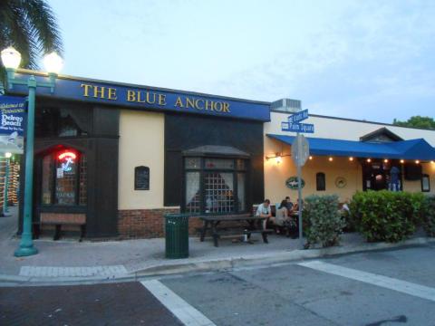 This Old Pub Was Transported To Florida From London And A Terrifying Ghost Came With It