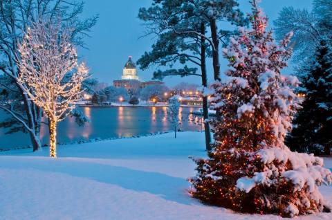 This Christmas Tree Trail In South Dakota Is Like Walking In A Winter Wonderland