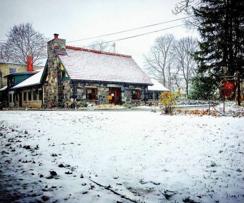 You Won't Want To Miss The Most Festive Holiday Market Near Buffalo This Season