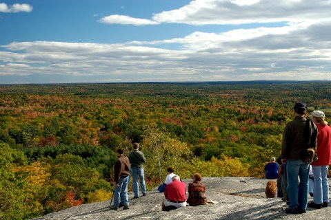 This Shockingly Short And Simple Maine Hike Leads To An Unexpectedly Epic View