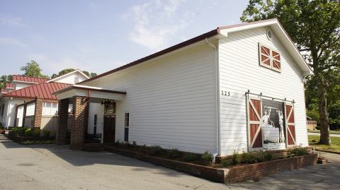 The Georgia Chicken Wingery Offers 17 Different Varieties Of Wings All Worth Trying