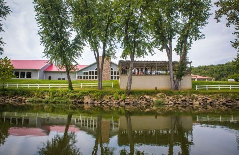 This Waterfront Winery Is The Best Place To Go In Ohio