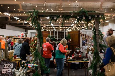 Nebraska Has Its Very Own Vintage Christmas Market And You’ll Want To Visit