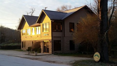 You'll Find The Freshest Seafood Possible At This Arkansas Restaurant And Trout Farm