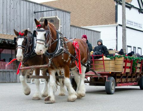 The One North Dakota Village That Transforms Into A Christmas Wonderland Each Year