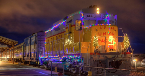 Watch The Nevada Countryside Whirl By On This Unforgettable Christmas Train