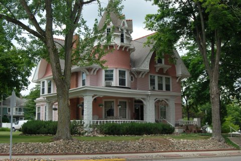 This Beautiful Bed & Breakfast In Indiana Is Like A Childhood Dream Home