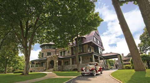 This Three-Story Museum In Indiana That Is Home To 55,000 Square-Feet Of Antique Vehicles