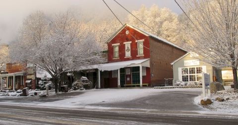 At Christmastime, This Nevada Town Has The Most Enchanting Main Street In The Country