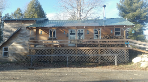 The Unique Amish Restaurant In Maine With No Electricity Or Refrigerators