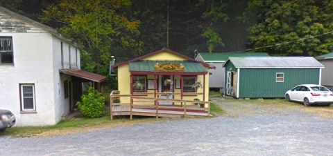 The Homemade Goods From This Amish Bakery In West Virginia Are Worth The Drive To Get Them