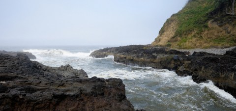 The Natural Wonder In Oregon That's Both Terrifying And Majestic