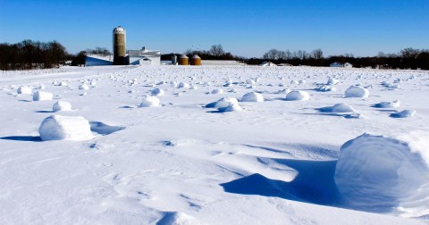 The Natural Phenomenon In Ohio That Only Happens During Wintertime