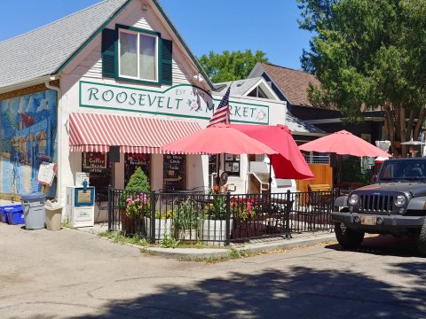 This 118-Year-Old Neighborhood Market In Idaho Will Remind You Of The Good Ol' Days