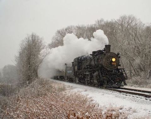 Watch The Connecticut Countryside Whirl By On This Unforgettable Christmas Train