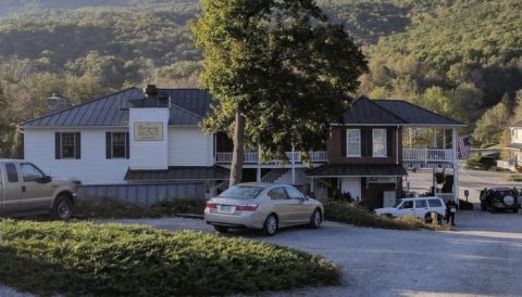 This Two-Story Country Store Serves The Best Homemade Biscuits In Virginia