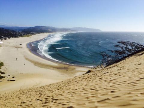 The Oregon Sand Dune Hike That Leads To The Most Magnificent View On The Coast