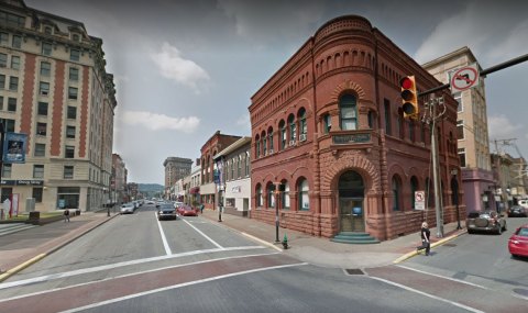 The Secret Door That Takes You To The Best Little Restaurant In West Virginia