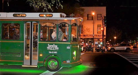 The Santa Trolley In Georgia That's A Christmas Dream Come True