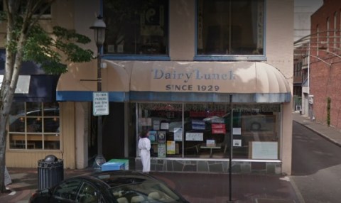 The Oldest Lunch Counter In Oregon Will Take You On A Trip Down Memory Lane