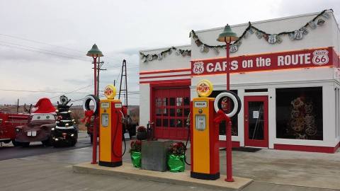 The Magical Christmas Village In Kansas Where Everyone Is A Kid Again