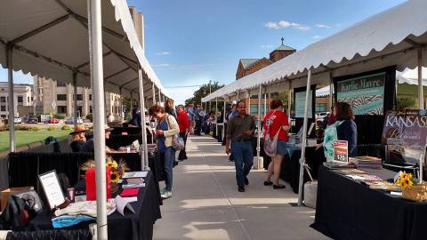 This One-Of-A-Kind Festival In Kansas Is A Book Lover’s Dream Come True