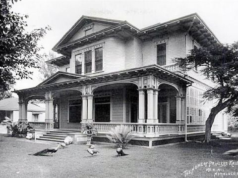 These 7 Houses In Hawaii From The Early 1900s Will Open Your Eyes To A Different Time