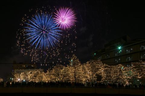 You Will Love This Dreamy Ride Through The Largest Drive-Thru Light Show In Nebraska