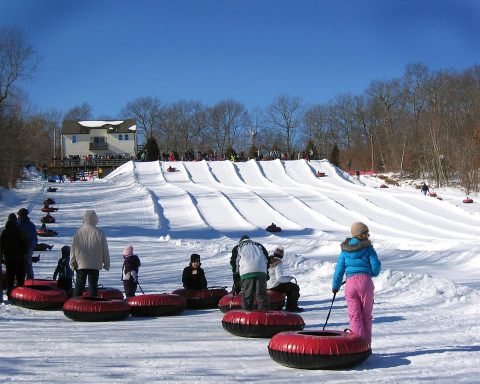 Rhode Island Is Home To The Country’s Most Underrated Snow Tubing Park And You’ll Want To Visit