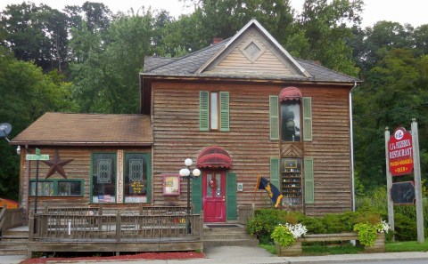 The West Virginia Pizzeria In The Middle Of Nowhere That’s One Of The Best On Earth