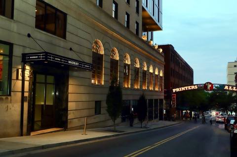 This Downtown Nashville Restaurant Has A Secret Hidden Bar You'll Want To Discover