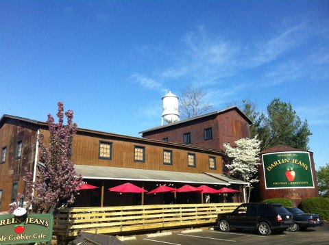 This Must-Try Farmhouse Restaurant Is Hiding In Kentucky's Most Charming Town