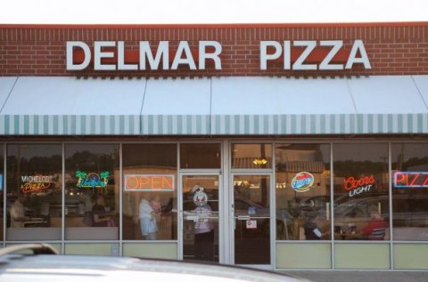 This Delaware Pizza Joint In The Middle Of Nowhere Is One Of The Best In The U.S.