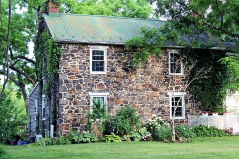 Have The Coziest Christmas Ever At This Twinkly, Sparkly Pennsylvania Inn