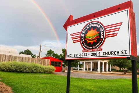 Some Of Mississippi's Best Burgers Can Be Found In This Tiny, Unsuspecting Shack