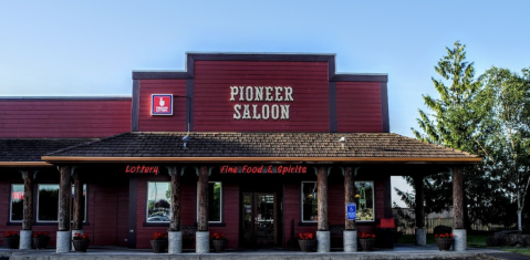 The Unsuspecting Oregon Truck Stop Where You Can Pull Over And Have An Amazing Meal